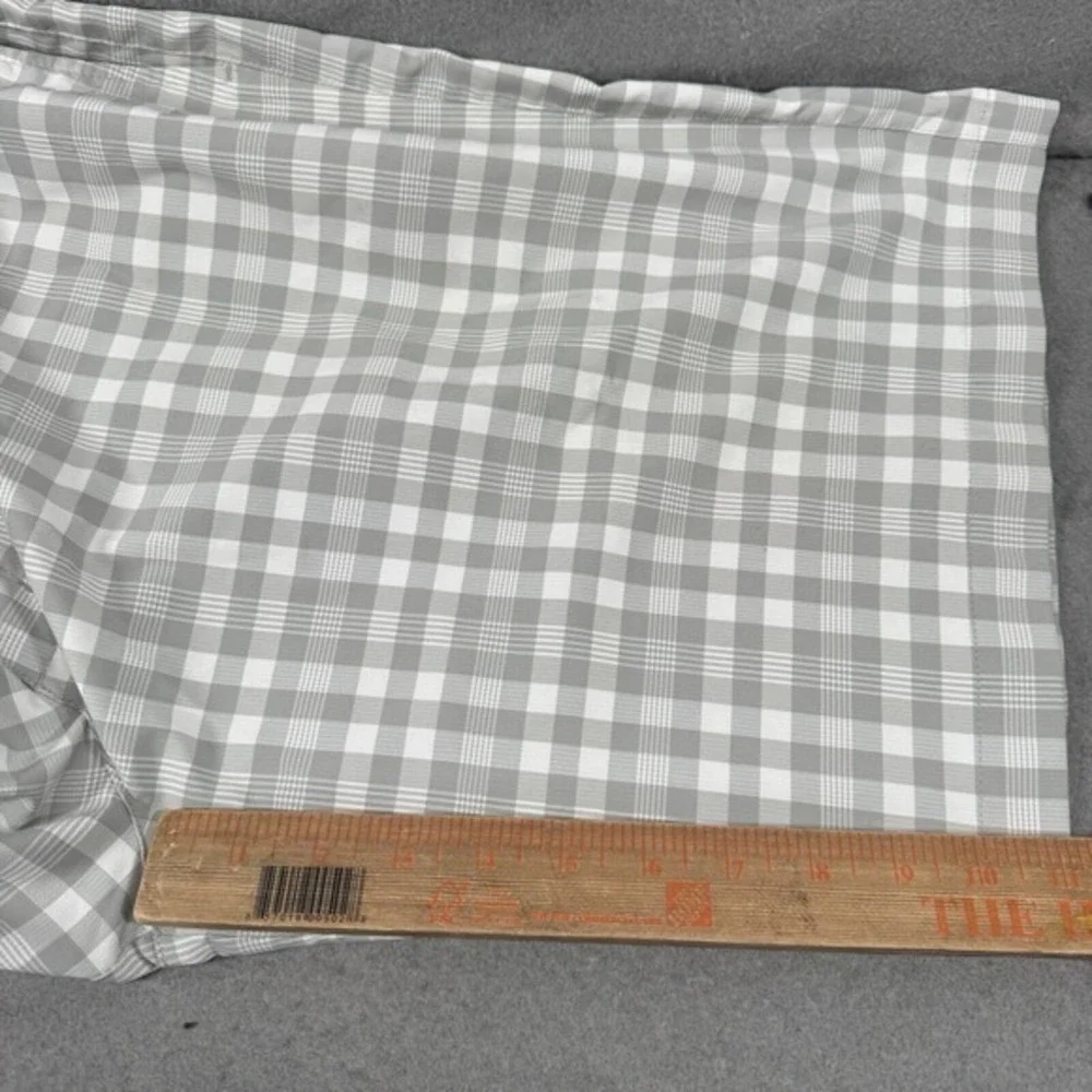 Nike Golf Mens Shorts Size 38 Gray White UV Chino Core Performance Gingham Plaid